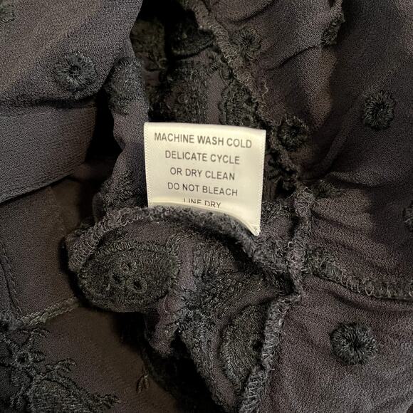 Kyla Seo Lace Boho Cottage Core Tunic Top Blouse Size Medium Eyelet D3-19 - Picture 8 of 8